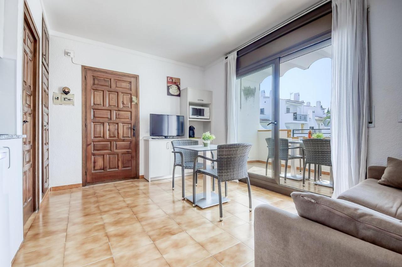 Jardins I 22 Roses - Immo Barneda Appartement Buitenkant foto